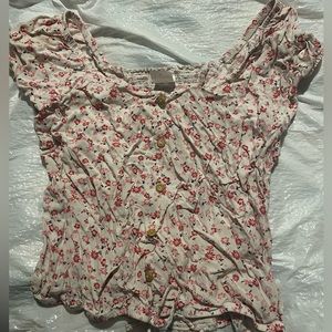 No Boundaries floral blouse